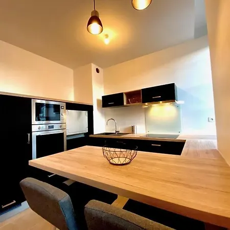 Superbe Avec Parking Apartamento Caen
